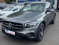 Selenitgrau Gebraucht 2022 Mercedes GLC220 Night SUV | 29.900 €