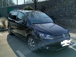 Schwarz Gebraucht 2012 VW Touran Match Van / Kleinbus | 10.000 € (Fairer Preis)