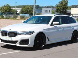 Alpinweiss 3 Gebraucht 2021 BMW 530 M Sport Kombi | 33.490 € (Guter Preis)