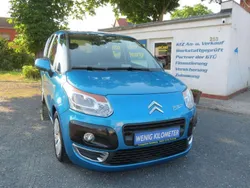 Blau Gebraucht 2009 Citroën C3 Picasso Advance Van / Kleinbus | 4.440 € (Fairer Preis)