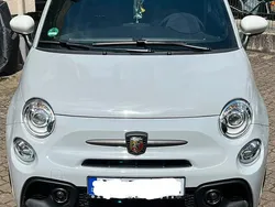 Grau Gebraucht 2022 Abarth 695 Esseesse Kleinwagen | 27.500 € (Fairer Preis)