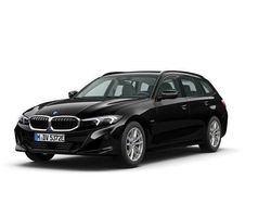 Schwarz Gebraucht 2022 BMW 330e Sport Line Kombi | 30.930 € (Etwas zu teuer)