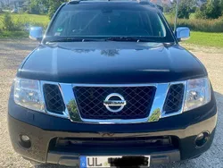 Schwarz Gebraucht 2015 Nissan Navara Abholung | 17.000 € (Fairer Preis)