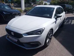 Weiß Gebraucht 2021 Seat Leon FR Limousine | 25.980 € (Teuer)