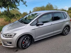Grau Gebraucht 2015 VW Golf Sportsvan LOUNGE Van / Kleinbus | 14.990 € (Fairer Preis)