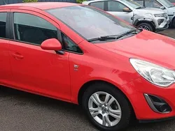 Rot Gebraucht 2011 Opel Corsa Satellite Limousine | 5.490 € (Fairer Preis)
