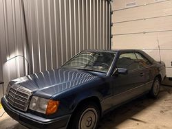 Blau Gebraucht 1991 Mercedes 230 Coupé | 6.500 €