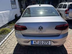 Grau Gebraucht 2020 VW Passat Elegance Limousine | 15.000 €
