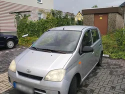 Silber Gebraucht 2003 Daihatsu Cuore Kleinwagen | 350 € (Fairer Preis)