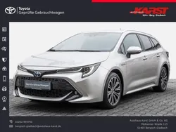 Cosmicsilber metallic Gebraucht 2021 Toyota Corolla Team Kombi | 24.320 € (Guter Preis)