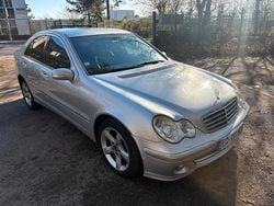 Gebraucht 2004 Mercedes C220 Limousine | 2.400 €