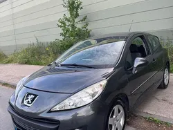 Grau Gebraucht 2012 Peugeot 207 Limousine | 1.800 € (Superpreis)
