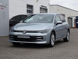 Oyster silver metallic Gebraucht 2025 VW Golf Business Limousine | 27.890 € (Fairer Preis)