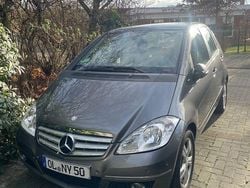 Grau Gebraucht 2010 Mercedes A180 Avantgarde Limousine | 7.999 € (Teuer)