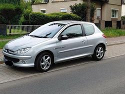 Silber Gebraucht 2003 Peugeot 206 Quiksilver Limousine | 2.500 € (Teuer)