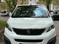 Peugeot Traveller