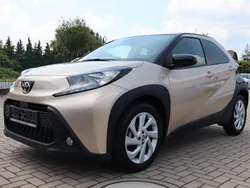 Gold Gebraucht 2022 Toyota Aygo Pulse Kleinwagen | 14.990 € (Fairer Preis)