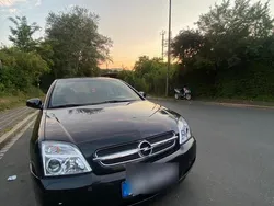 Schwarz Gebraucht 2003 Opel Vectra Limousine | 1.400 € (Guter Preis)