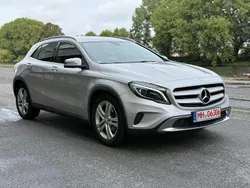 Silber Gebraucht 2015 Mercedes GLA180 SUV | 14.700 € (Fairer Preis)