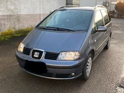Grau Gebraucht 2008 Seat Alhambra Vigo Van / Kleinbus | 3.450 € (Etwas zu teuer)