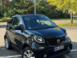 Schwarz Gebraucht 2018 Smart ForTwo Cabrio Passion Cabrio | 15.800 € (Fairer Preis)
