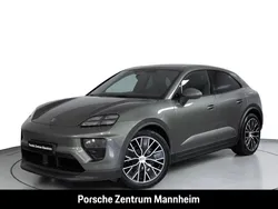 Aventuringrünmetallic Gebraucht 2025 Porsche Macan Chrono SUV | 89.900 € (Fairer Preis)