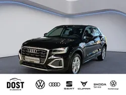 Mythosschwarz metallic Gebraucht 2025 Audi Q2 Advanced Plus SUV | 36.530 €
