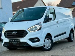 Weiß Gebraucht 2020 Ford Transit Custom Trend Van / Kleinbus | 21.690 € (Superpreis)