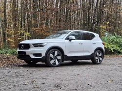 Weiß Gebraucht 2019 Volvo XC40 SUV | 19.300 € (Guter Preis)