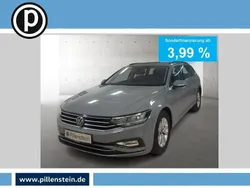 Grau Gebraucht 2022 VW Passat Business Kombi | 20.906 € (Fairer Preis)