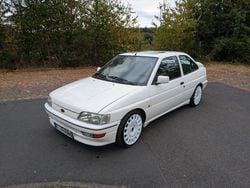 Weiß Gebraucht 1991 Ford Escort RS Limousine | 21.750 €