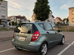 Andere außenfarben Gebraucht 2005 Mercedes A180 Kleinwagen | 2.600 € (Teuer)