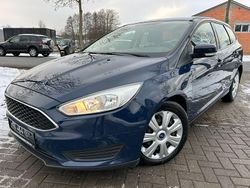 Blau Gebraucht 2016 Ford Focus Kombi | 5.890 € (Fairer Preis)