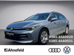 Silber Neu 2025 VW Golf VIII Life Kombi | 45.175 €