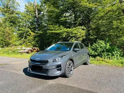 Grau Gebraucht 2022 Kia XCeed Vision SUV | 22.390 € (Fairer Preis)