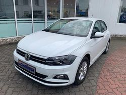 Weiß Gebraucht 2019 VW Polo Comfortline Limousine | 12.990 € (Guter Preis)
