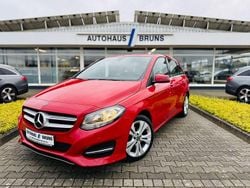 Jupiterrot Gebraucht 2018 Mercedes 180 Urban Limousine | 14.495 € (Guter Preis)