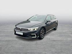 Grau Gebraucht 2021 VW Passat GTE Kombi | 21.978 € (Fairer Preis)
