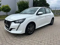 Weiß Gebraucht 2021 Peugeot 208 Active Kleinwagen | 9.990 € (Fairer Preis)