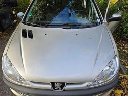 Grau Gebraucht 2005 Peugeot 206 Kleinwagen | 1.399 € (Fairer Preis)