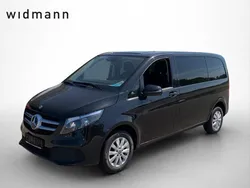 Metalliclack obsidianschwarz Gebraucht 2022 Mercedes V220 Van / Kleinbus | 32.850 € (Guter Preis)