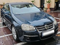 Blau Gebraucht 2006 VW Jetta Limousine | 4.000 € (Etwas zu teuer)