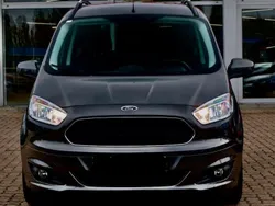 Grau Gebraucht 2017 Ford Tourneo Van / Kleinbus | 10.250 €