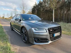 Audi S8 plus
