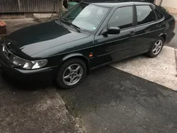Grün Gebraucht 2000 Saab 9-3 Limousine | 395 € (Fairer Preis)