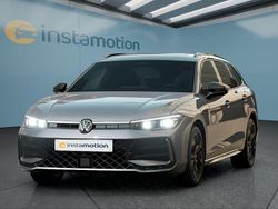 Grau Neu 2025 VW Passat Kombi | 54.549 € (Teuer)