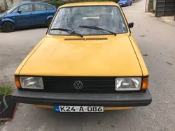 Gelb Gebraucht 1981 VW Jetta Limousine | 4.500 €