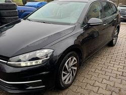 Schwarz Gebraucht 2017 VW Golf VII Sound Kombi | 7.000 € (Superpreis)
