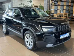 Schwarz solid black clear coat Gebraucht 2024 Jeep Avenger Summit SUV | 20.000 € (Fairer Preis)