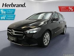 Metalliclack kosmosschwarz Gebraucht 2020 Mercedes B200 Progressive Van / Kleinbus | 23.940 € (Guter Preis)